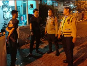 Patroli Dini Hari 1051 Polsektro Tanah Abang Dan Sambangi Petugas Keamanan Bawaslu Kota Adm Jakarta Pusat