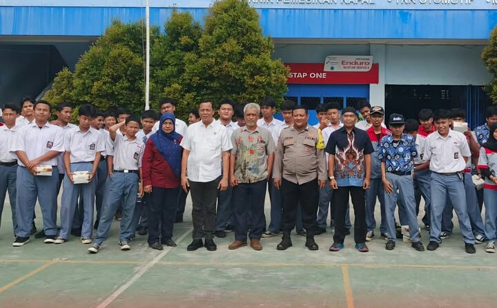 Polsek Koja Sosialisasikan Bahaya Narkoba Di SMK 1 Tanjung Priok Jakarta
