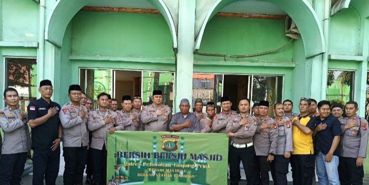 Polres Pelabuhan Tanjung Priok, Gelar Aksi Bersih-bersih Masjid dan Hotline 110, Tips Mudik Aman Keluarga Nyaman, Pemberantasan Preman