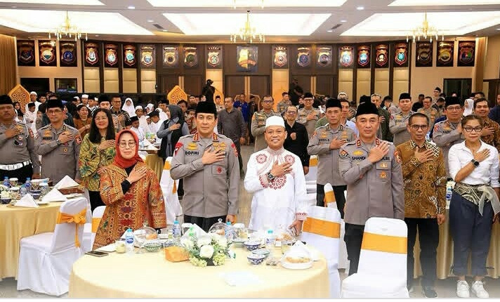 Buka Puasa Bersama , Tingkatkan Sinergi Antara Polri dan Media